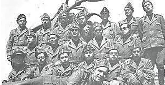 Foto di gruppo di aerofonisti ciechi - 1940/1945