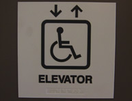 Cartello ascensore per disabili