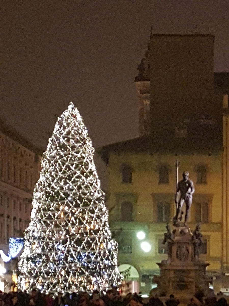 Le luminarie di piazza Maggiore 