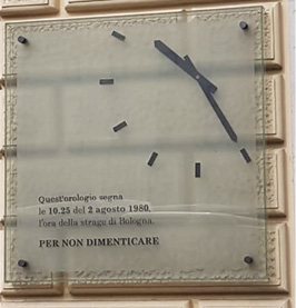 Stele commemorativa delle vittime della strage di Bologna -  Stazione di Bologna