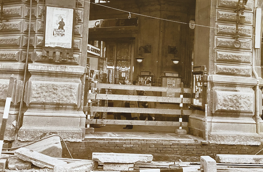 Lavori in corrispondenza del nuovo sottopasso - via Rizzoli, Bologna 1957