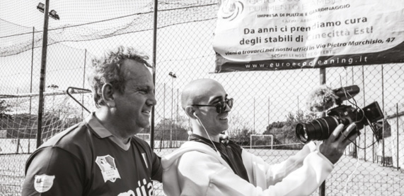 Il capitano Vincenzo Censi e il regista Stefano Urbanetti sul set - fotografia di Alessandra Trucillo