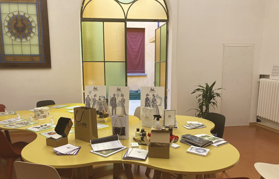 Il Laboratorio Olfattivo con essenze e profumi - Istituto Cavazza, Bologna