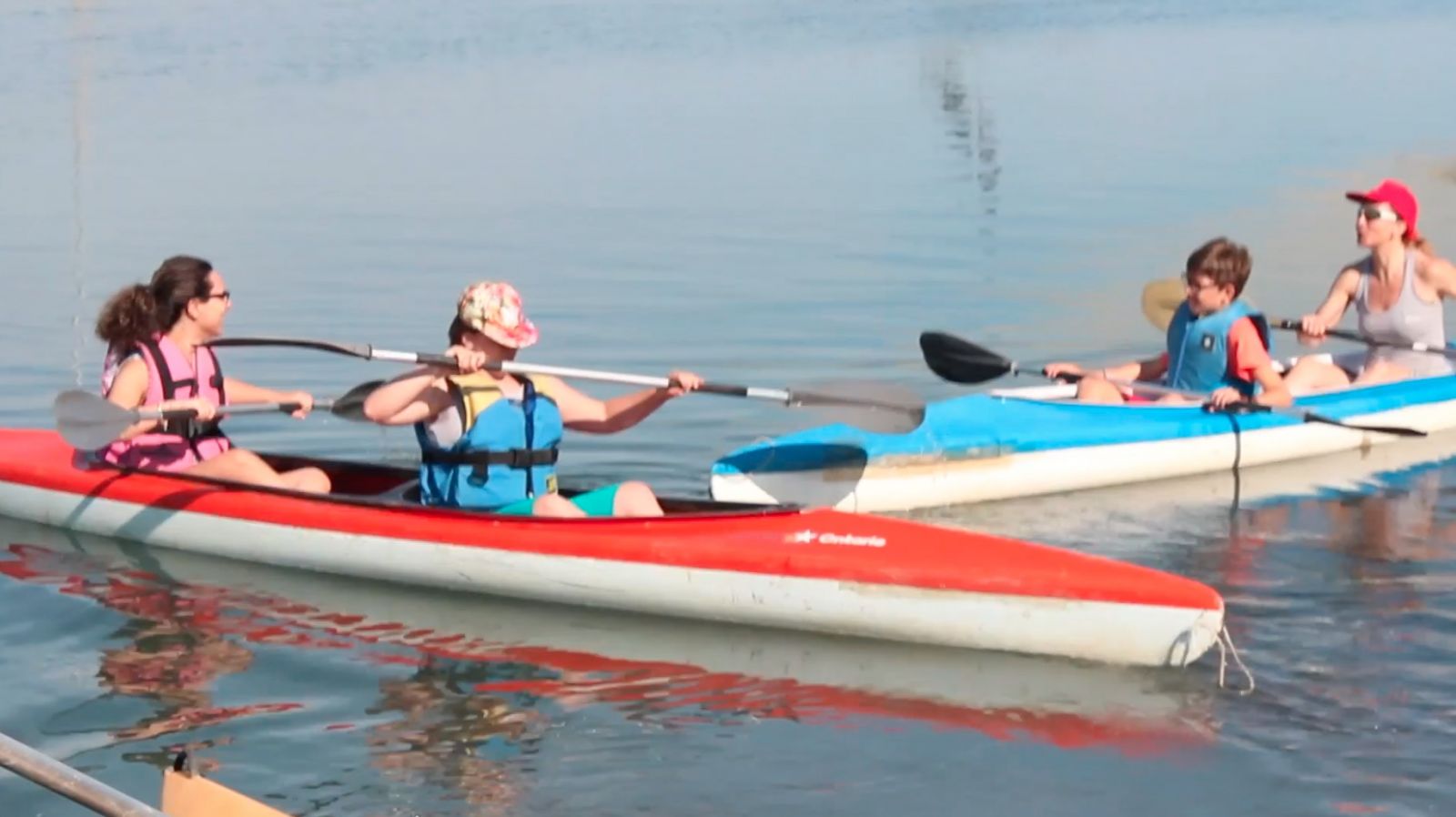 Ragazzi in canoa