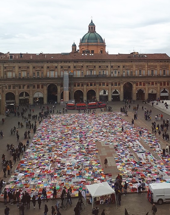 Manifestazione della "Casa delle donne per non subire violenza" - Piazza Maggiore, Bologna