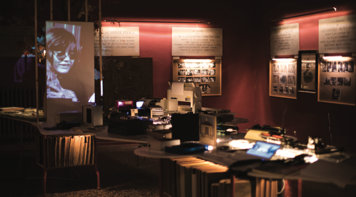 Hall of the Tolomeo Museum, Istituto Cavazza, Via Castiglione, Bologna - photograph by Lorenzo Burlano