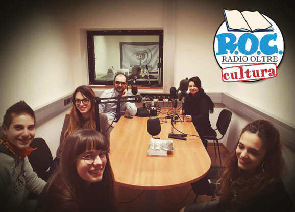 Lo staff negli studi di Radio Oltre - Bologna