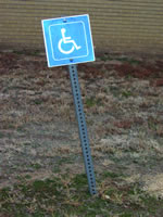 Picture - Sign showing the symbol of a wheelchair