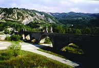 Picture - Gobbo Bridge in Bobbio 
