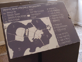 Foto - Mappa tattile della città di Mantova