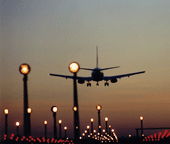 Foto - Aereo in fase di atterraggio