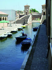 Picture - The three bridges of Comacchio